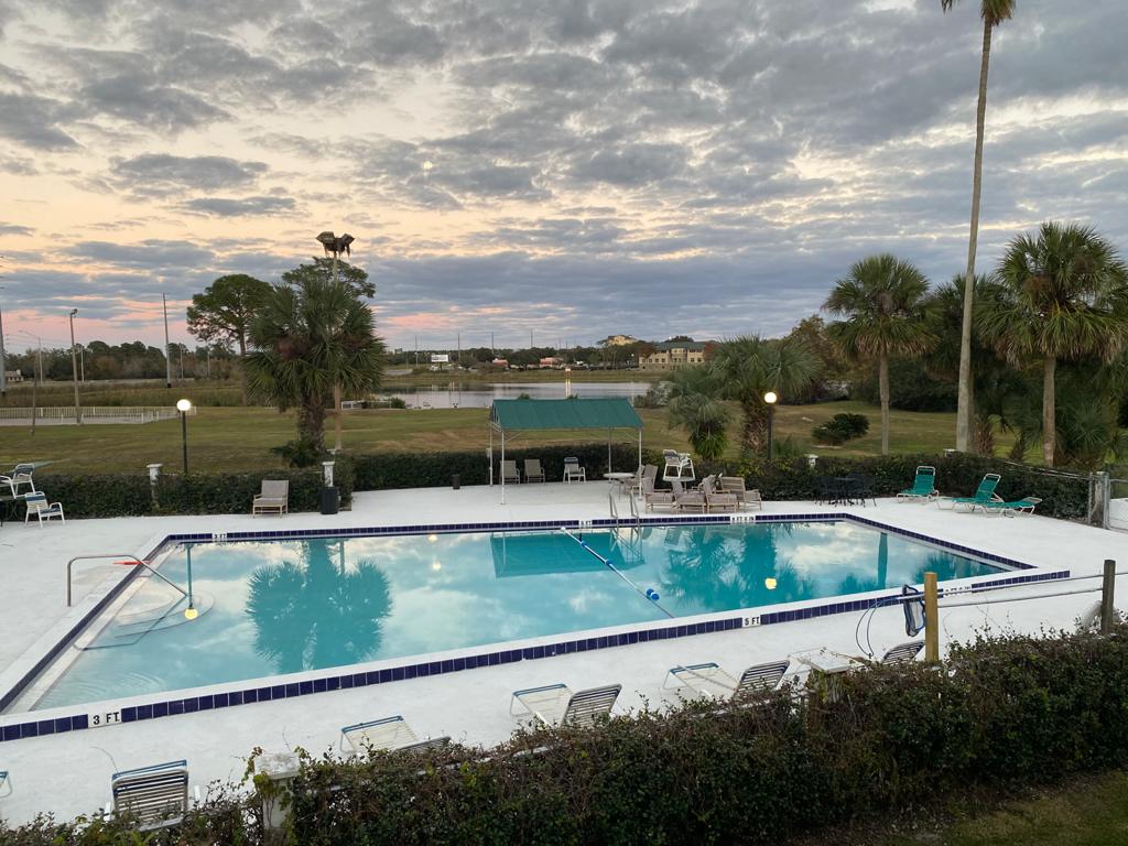 Hotel Pool