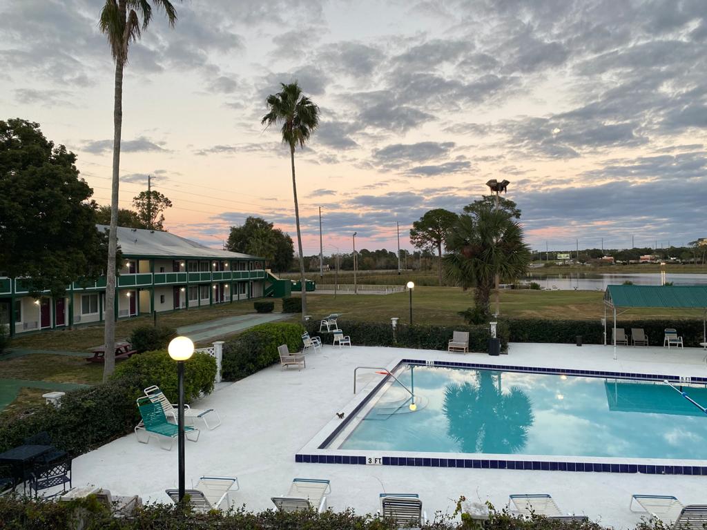 Hotel Pool